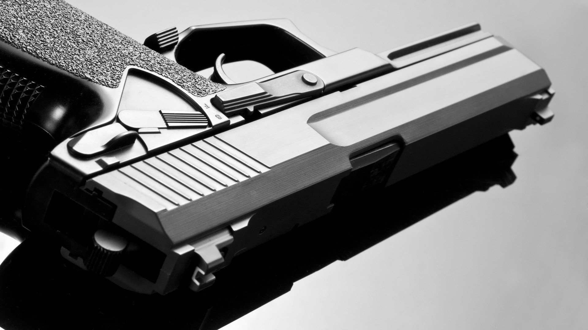 AIYOUXI.COM-“自动化裁判带来的战术调整——不同规则下球队的应变策略”