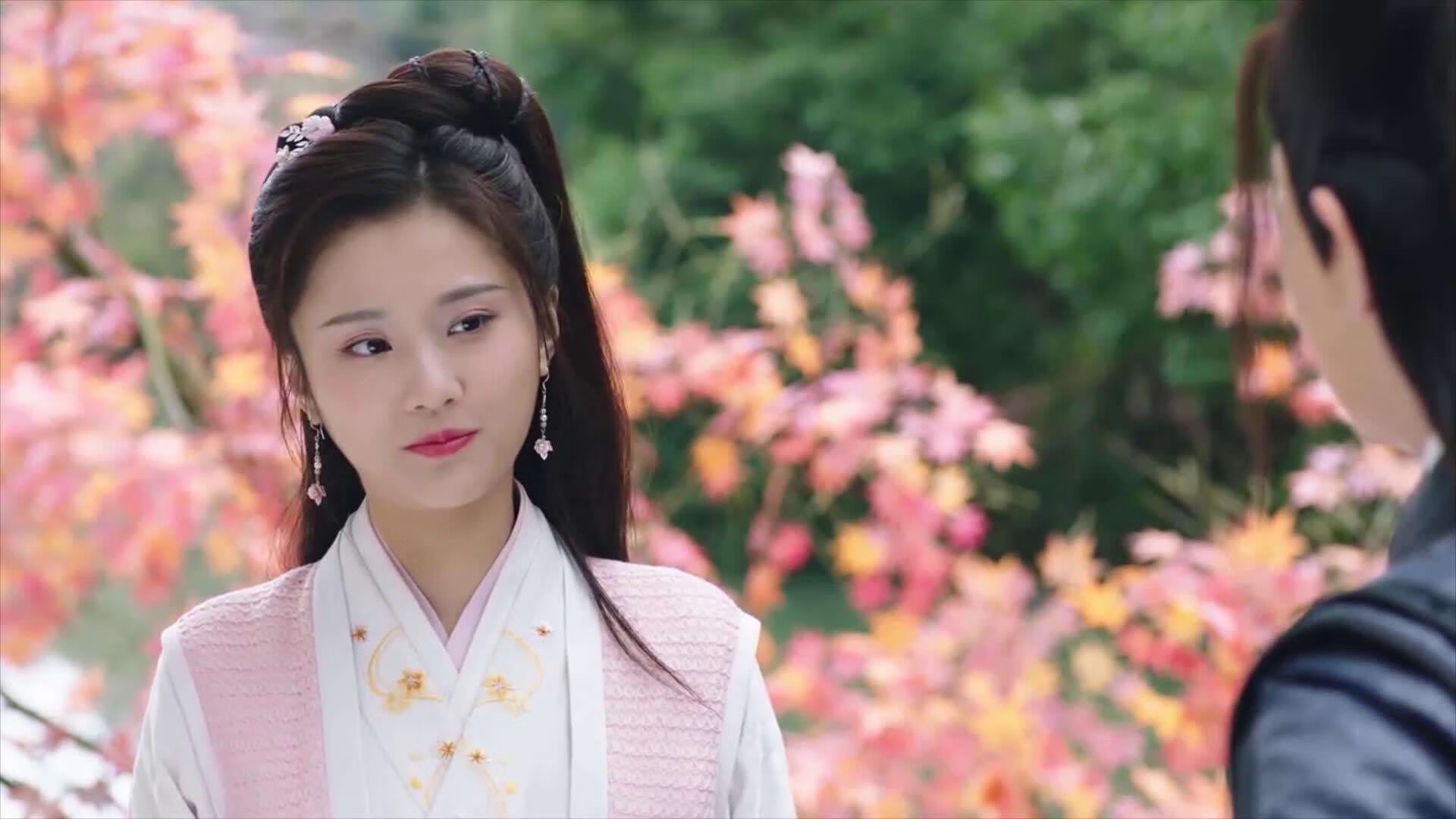 AYX体育-阿利松在对阵阿森纳的比赛中扑出关键点球，阿利松穿过几号球衣