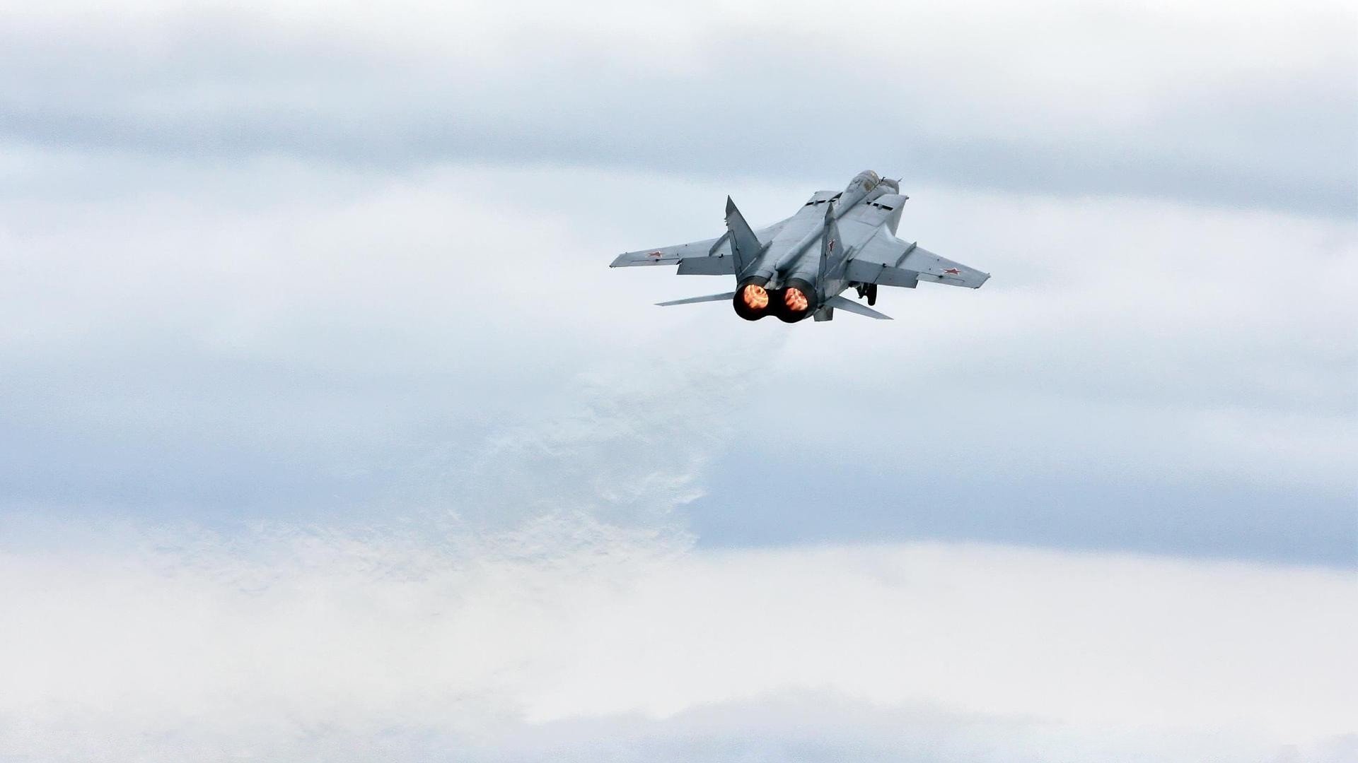 爱游戏体育官方网站-里约奥运会篮球比赛落幕，圣火传递热情延续，里约奥运会篮球比赛视频