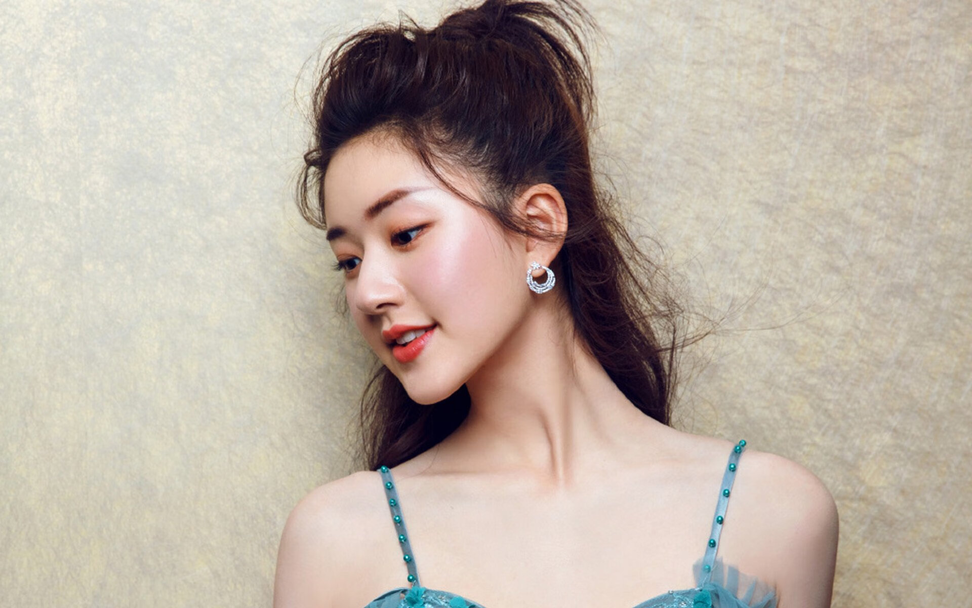 塞尔塔加强控球保持比赛主动，塞尔塔新球场